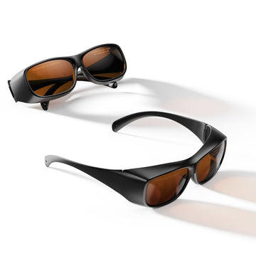 Safety goggles in folded and unfolded status
