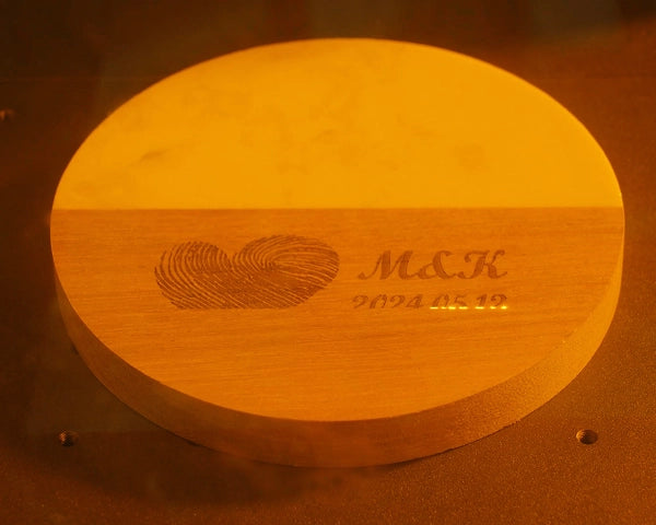 LaserPecker LP4 laser cutting and engraving process running on a workspace.